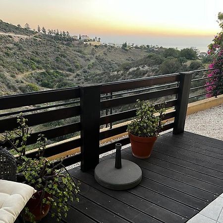 Hillview Apartment Пейя Екстер'єр фото