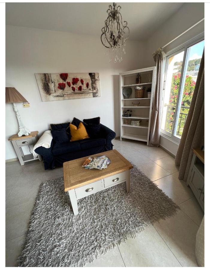 Hillview Apartment Пейя Екстер'єр фото