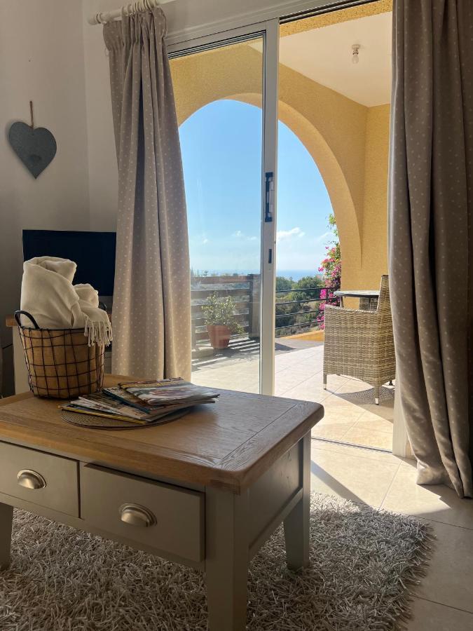 Hillview Apartment Пейя Екстер'єр фото