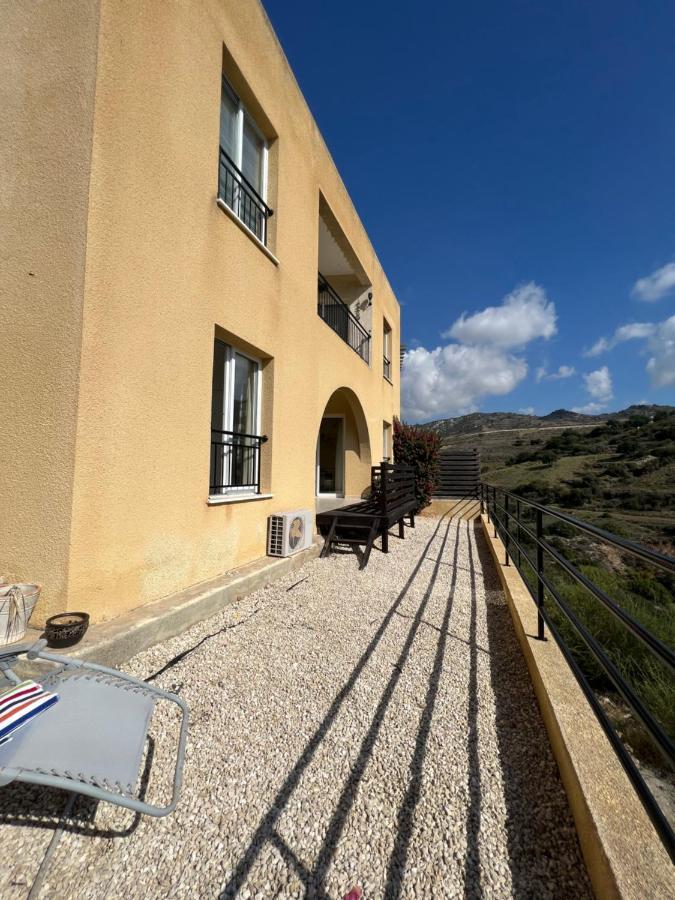 Hillview Apartment Пейя Екстер'єр фото