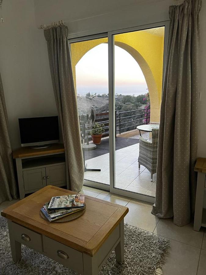 Hillview Apartment Пейя Екстер'єр фото